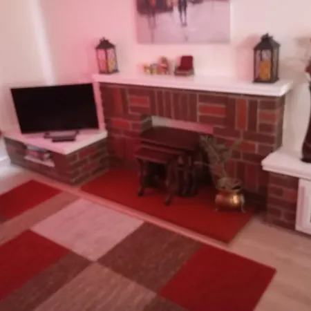 Luxurious 3-bedroom With Garden & Free Parking Near Clifton & Blaise