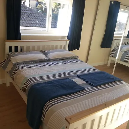 Feriehus Luxurious 3-bedroom With Garden & Free Parking Near Clifton & Blaise Bristol