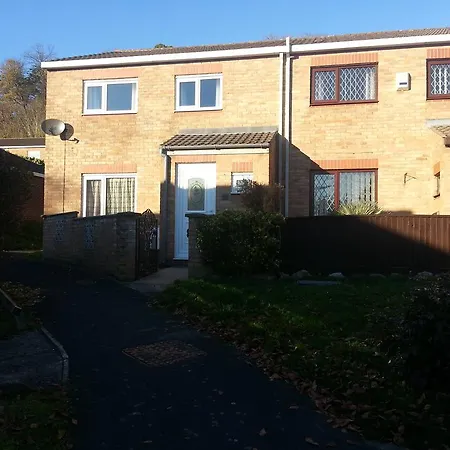 Luxurious 3-bedroom With Garden & Free Parking Near Clifton & Blaise *