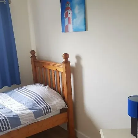 Luxurious 3-bedroom With Garden & Free Parking Near Clifton & Blaise