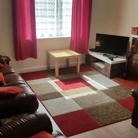 Feriehus Luxurious 3-bedroom With Garden & Free Parking Near Clifton & Blaise *