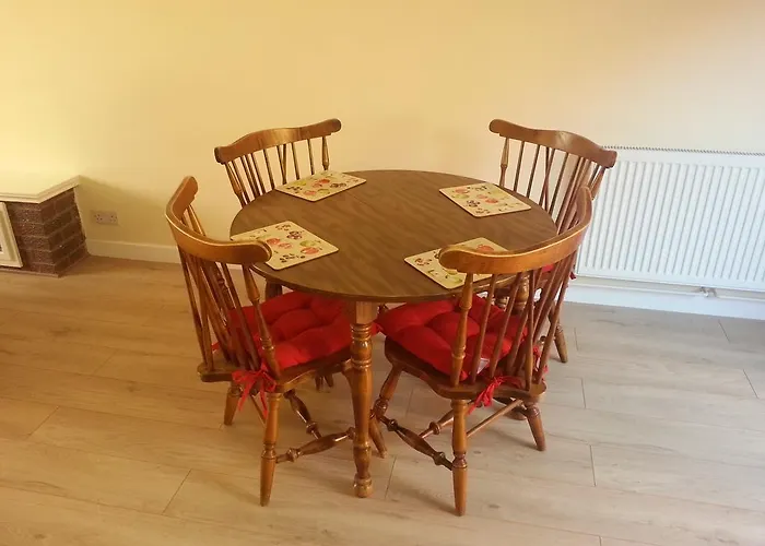 Luxurious Dingle Corner *