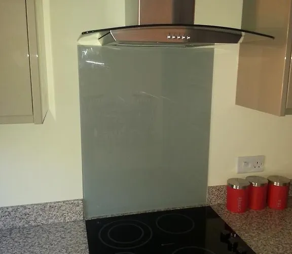 Luxurious Dingle Corner Bristol