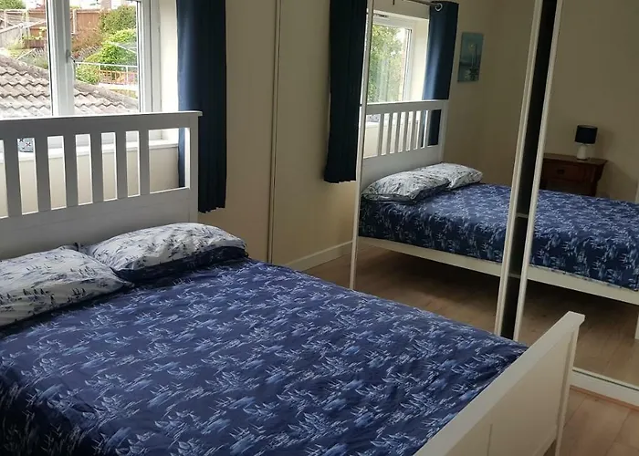 Luxurious Dingle Corner *